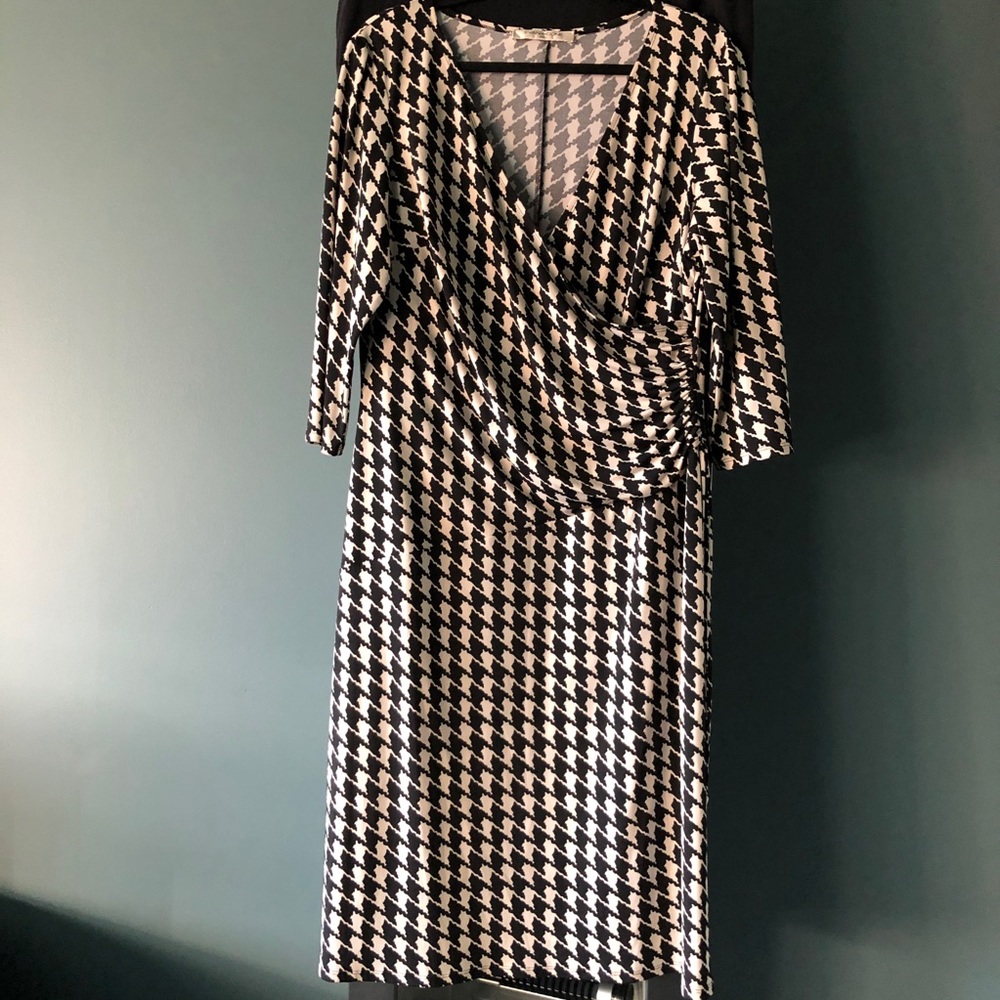 Houndstooth Evan Picone 3/4 Sleeve Wrap Dress
